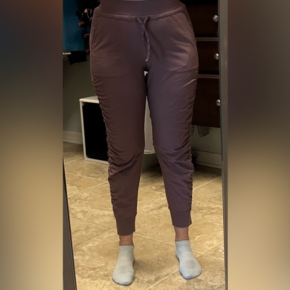 Athleta Attitude Jogger ruched sides size 2 - Picture 4 of 6